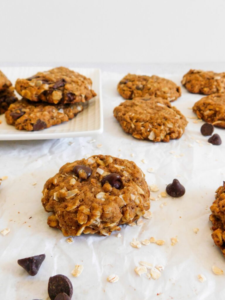 Vegan Oatmeal Chocolate Chip Cookies With Coconut - Supermom Eats