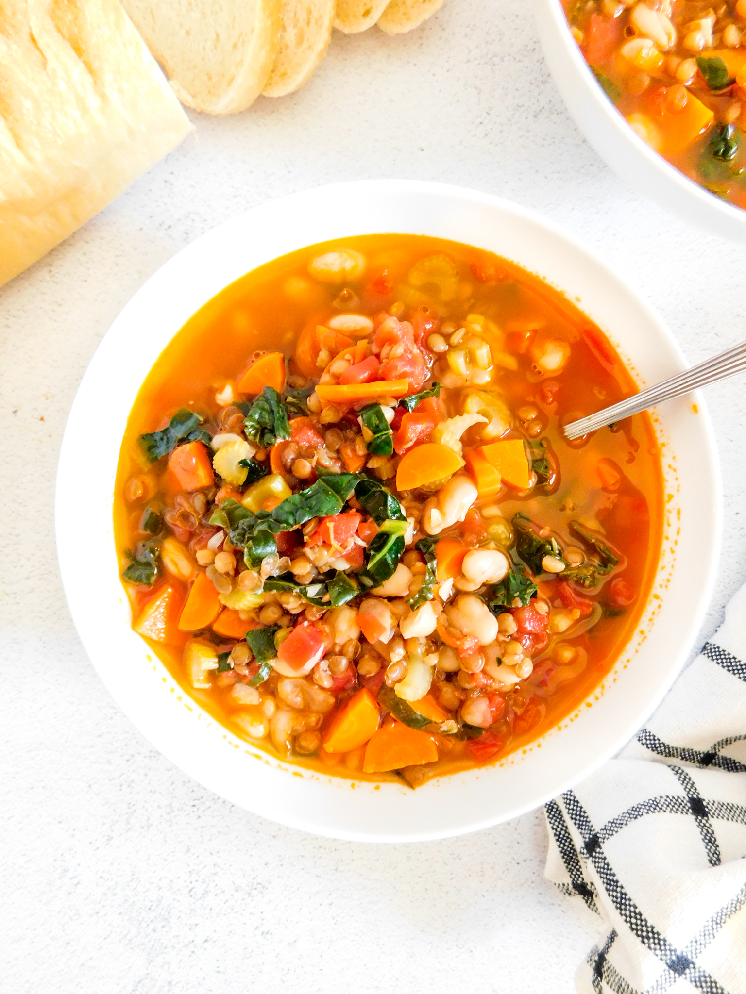 Tuscan White Bean and Kale Soup With Lentils - Supermom Eats