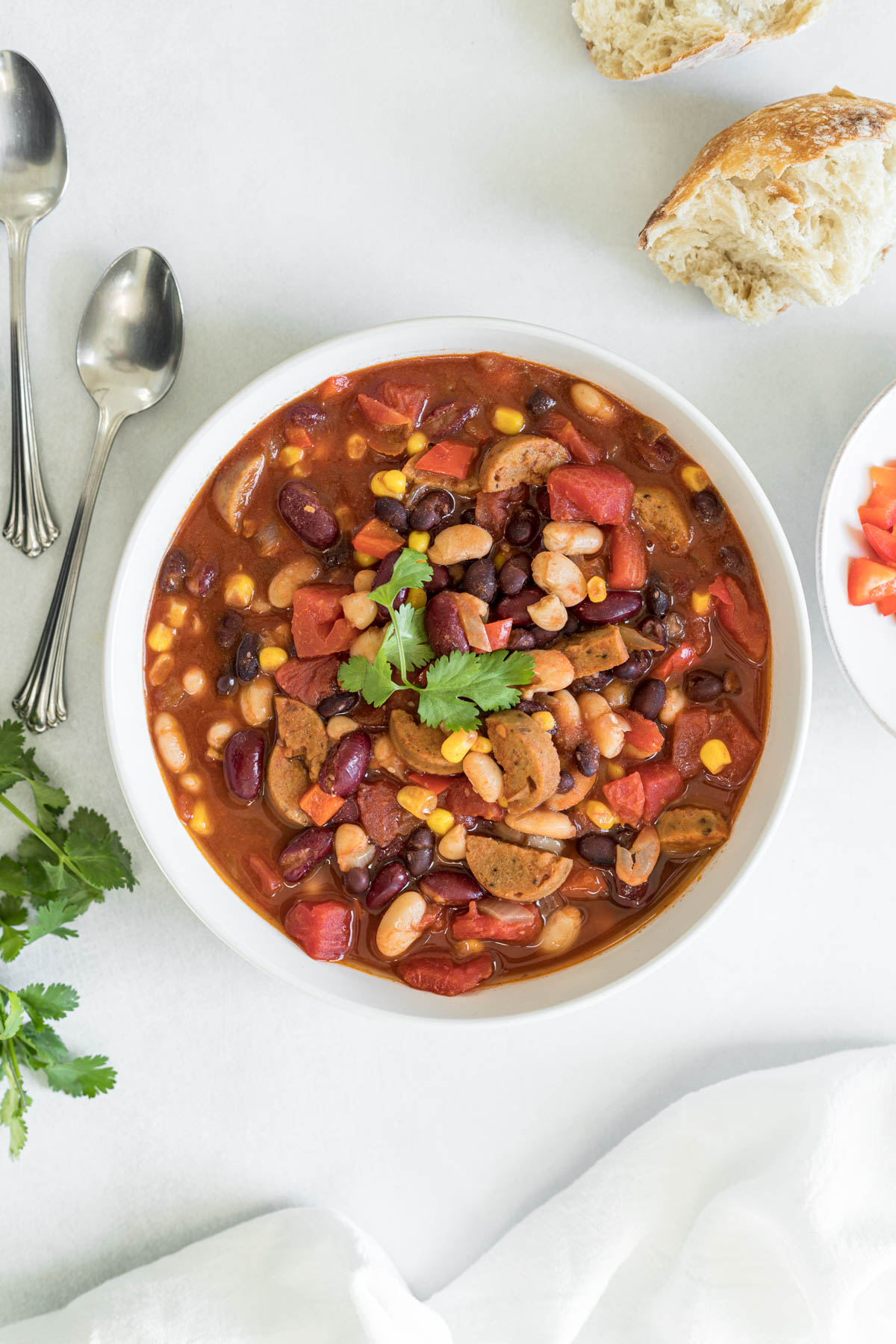 Easy 25-Minute Vegan Chili (Cook-Off Winner!) - Supermom Eats